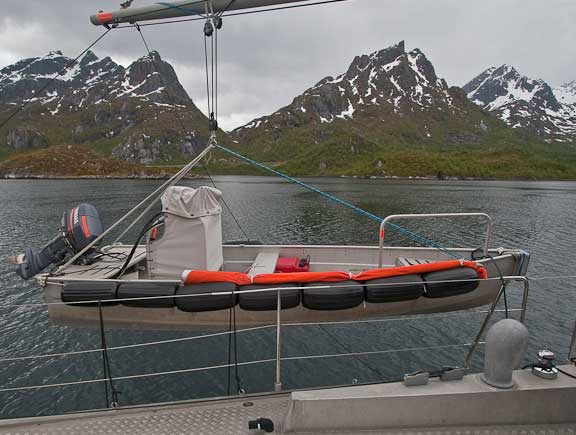 launching-Dinghy-on-Wind-Horse-30