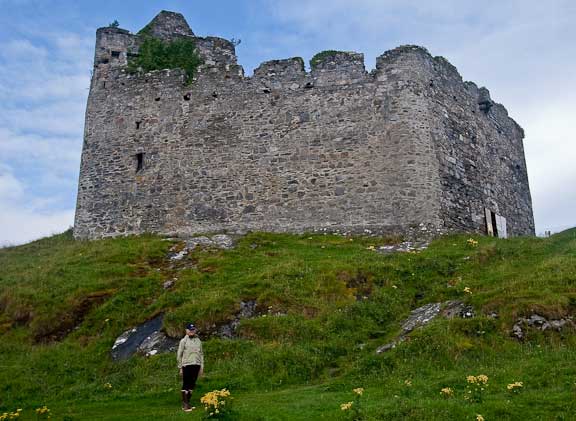 Castle-Tioram-Scotland-417