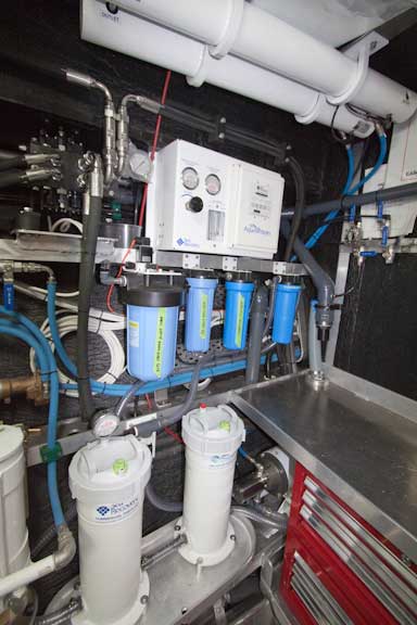 FPB-64-watermaker-200